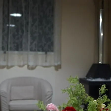 The House: With A Stunniig Yiew Дом отдыха Korakou