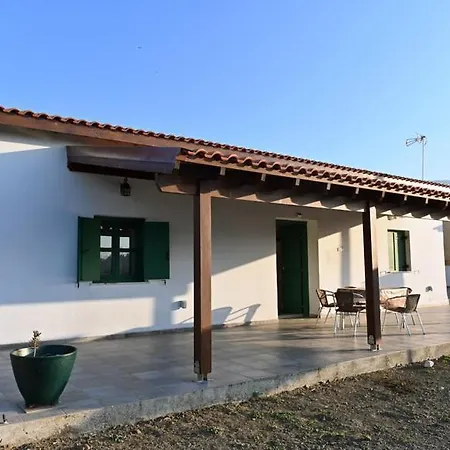The House: With A Stunniig Yiew Дом отдыха *